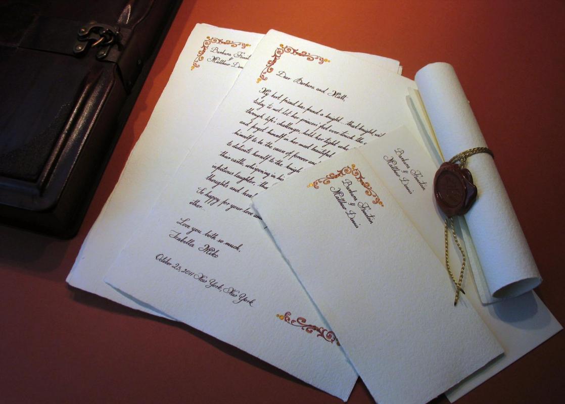 Karneol K-08.P-02.02 • Zestaw papeterii na papierze czerpanym. List pisany ręcznym pismem ozdobnym. Ręczne złocenia.